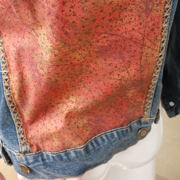 ONE OF A KIND Jean Jacket By Den M - Picture 14 of 14